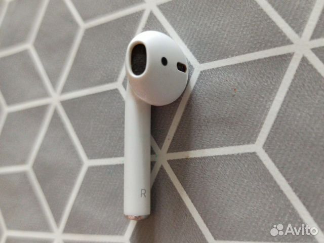 Наушник apple airpods правый series 1 Наушник apple airpods правый series 1