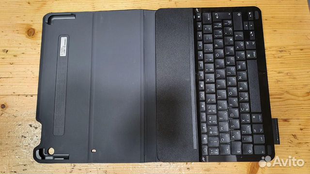 Чехол клавиатура для iPad Air