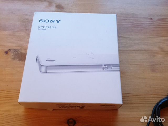 Телефон Sony Xperia Z3 Compact Телефон Sony Xperia Z3 Compact