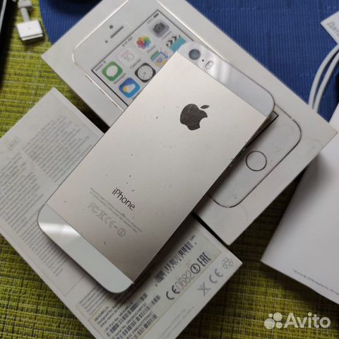 Телефон iPhone 5 s Телефон iPhone 5 s