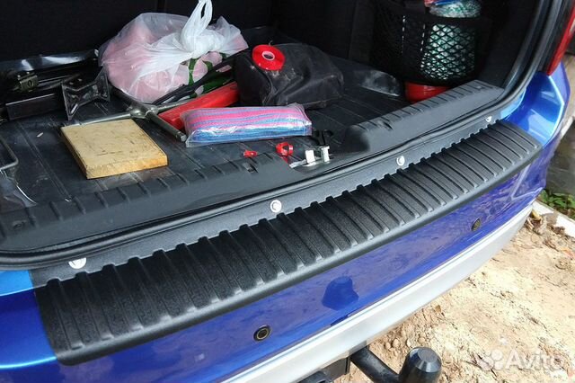 Накладка на задний бампер Гранта FL (универсал)