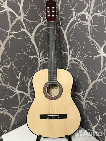 Новая Классическая гитара 4/4