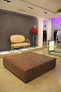 Натуральный нубук(кожа), пуф, Италия