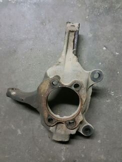 Кулак поворотный правый nissan qashqai j10