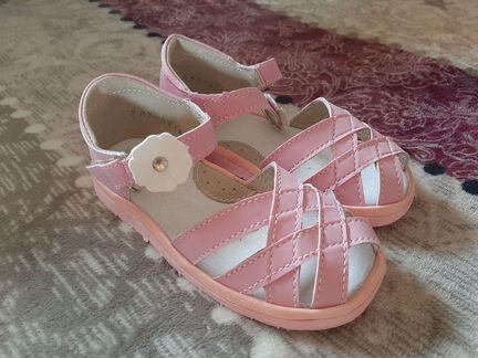 Новые сандали для девочки 16,5