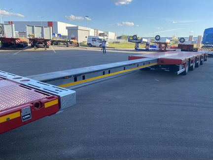 Трал Faymonville/Max Trailer, раздвижной