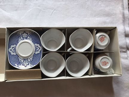 Чайный сервиз на 6 персон