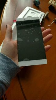 Экран для Huawei P8 белый