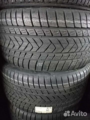Pirelli Scorpion Winter RFT 315/35 R21 111V