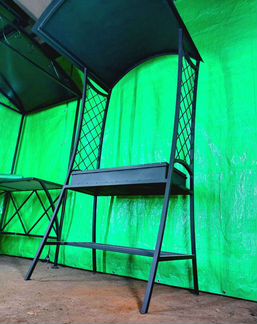 Мангал с крышей