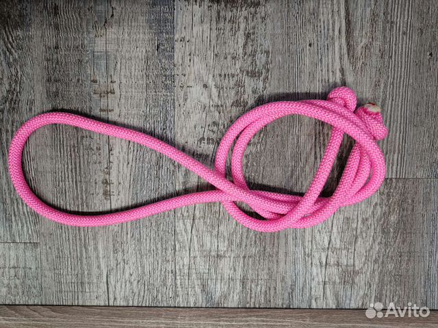 Гимнастическая скакалка