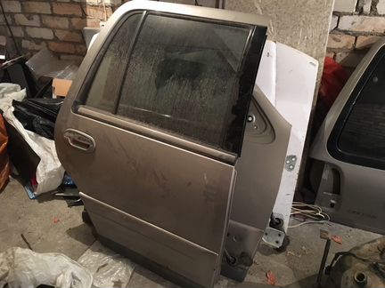 Дверь линкольн навигатор 1