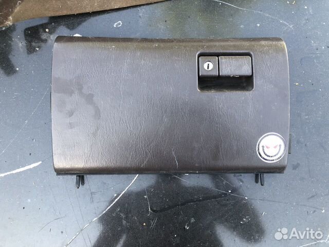 Бардачок Toyota Mark 2 X81