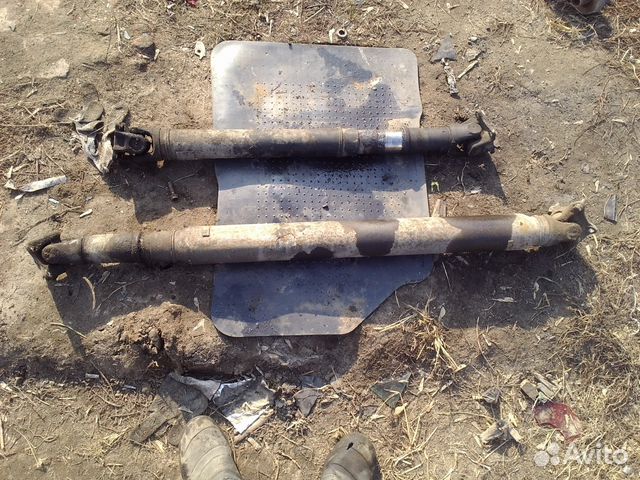 Карданный вал задний Lexus LX570