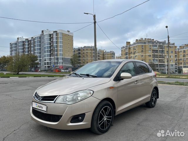 Chery very 2012