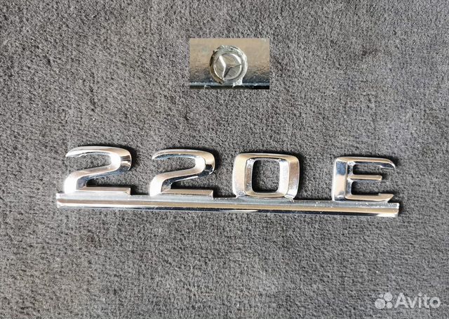 Шильда 220 Е на багажник Mercedes W124 220E Седан