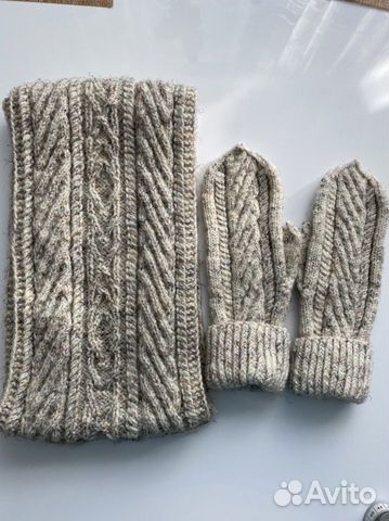 Варежки и шарф