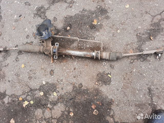 Рулевая рейка+насос гура на Nissan Primera п 11