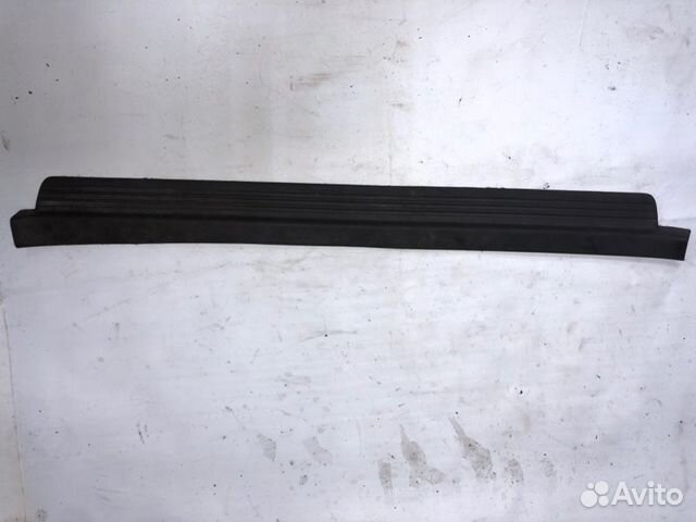 Накладка на порог передняя правая Toyota Corona