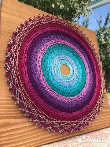 Картина (мандала) string art