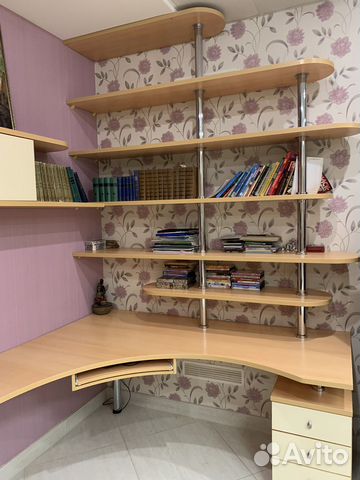 Угловой письменный стол