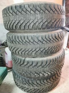 Goodyear UltraGrip 500 235/65 R17