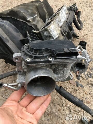 Дросельная заслонка Toyota Аvensis