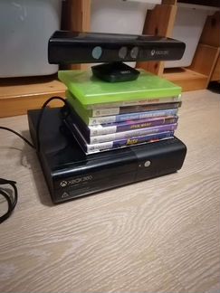 Xbox 360 500 GB + Kinect + диски с играми