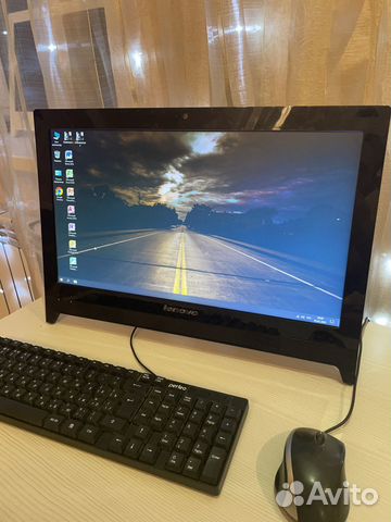 Игровой моноблок Lenovo 4ядра SSD сост нового