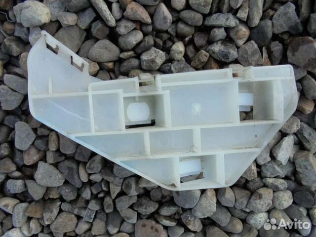 Крепление бампера переднее левое Honda Cr-V RD5