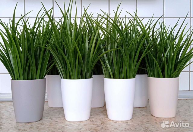 Трава искусственная в горшке новая