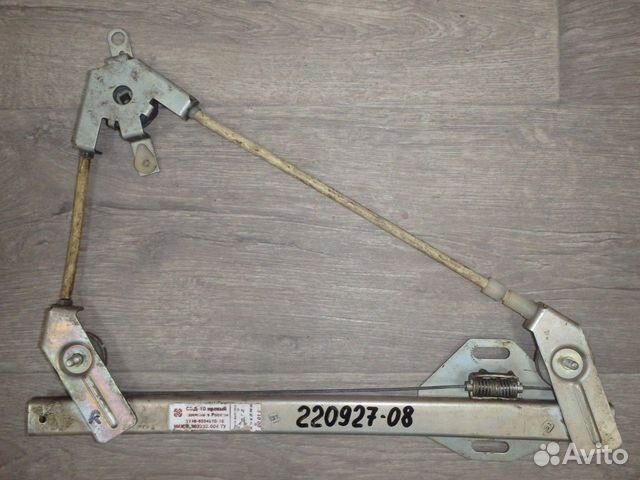 Стеклоподъемник электрический задний правый 2110