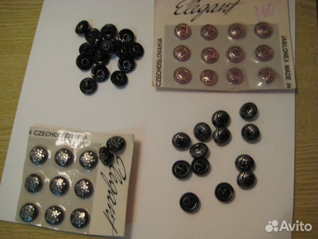 Стеклянные пуговицы Чехословакия сов времени
