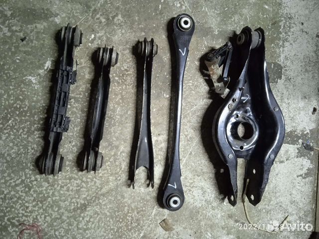 Рычаги задние левая сторона BMW F30