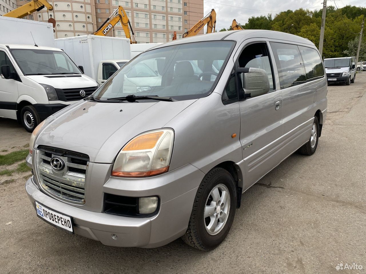 Hyundai h-1 2007 — 2015 II белый.