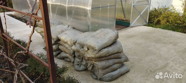 Перегной навоз в мешках