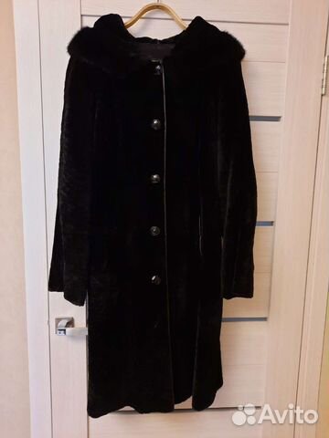 Шуба мутоновая с капюшоном