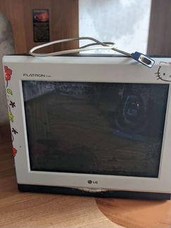 Монитор LG Flatron F720B