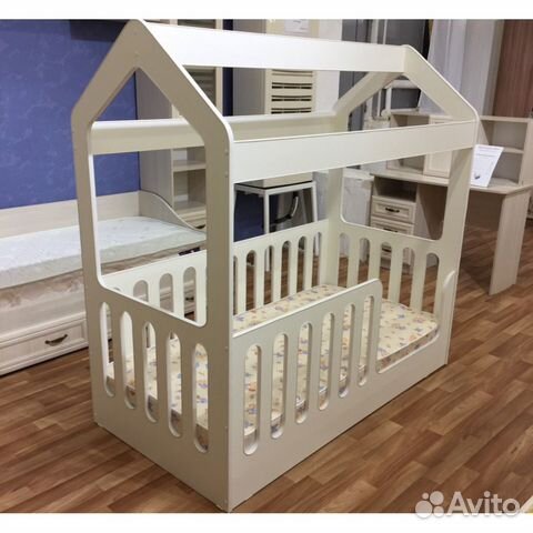 Детская кровать Домик с бортиком