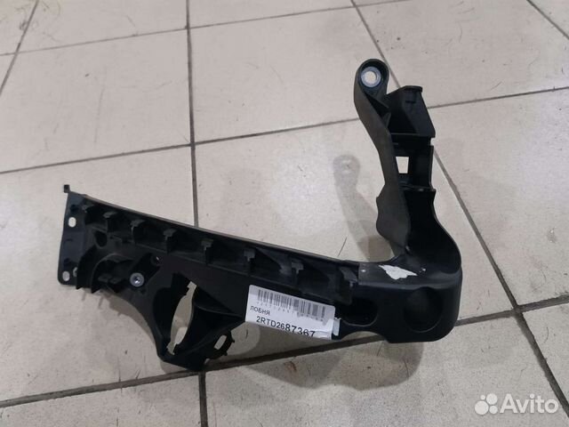 Audi A5 8T кронштейн фары правый дорестайлинг