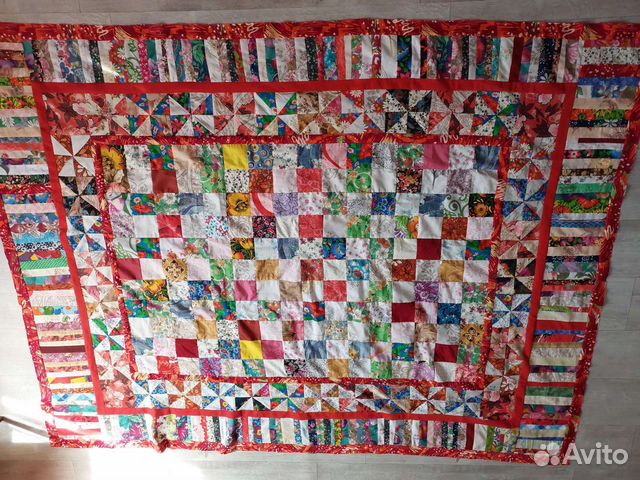Лоскутное одеяло ручной работы