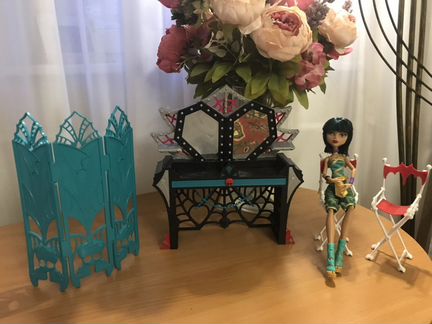 Мебель для кукол монстр хай