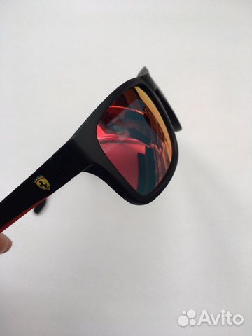 Новые солнцезащитные очки Ferrari. Оригинал