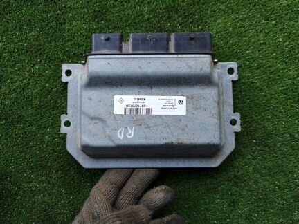 Блок управления на Renault Duster 2,0л Каптюр