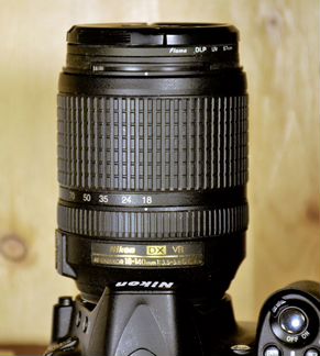 Объектив Nikon 18-140mm