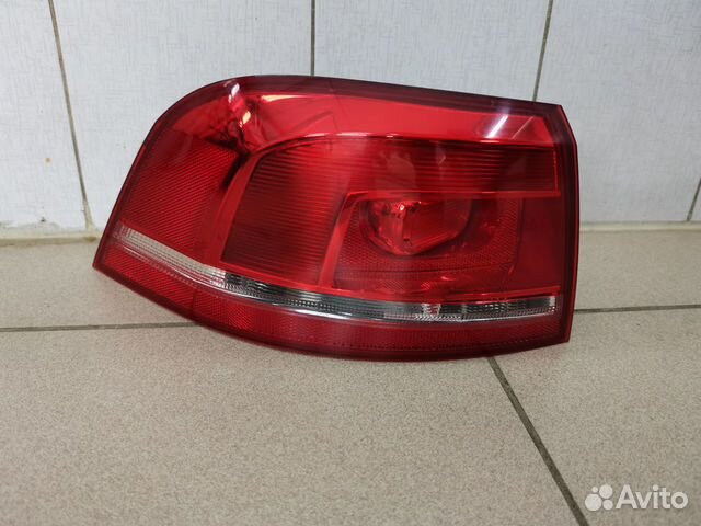 Фонарь задний левый VW Passat B7 3AF945095C