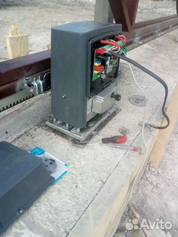 Ремонт ворот, шлагбаумов