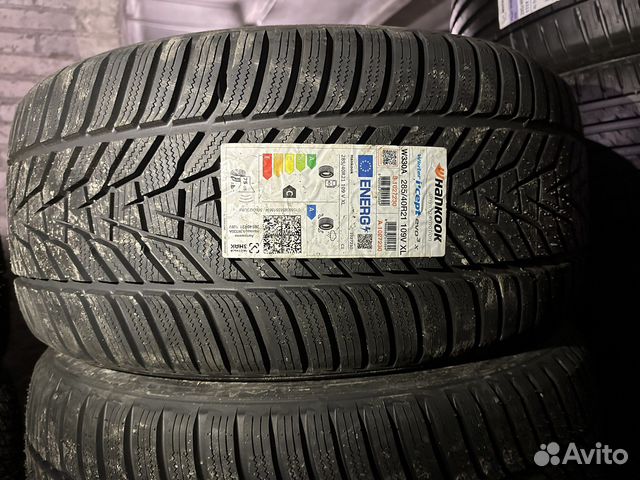 Hankook Winter I'Cept Evo 3 W330A 285/40 R21 109V
