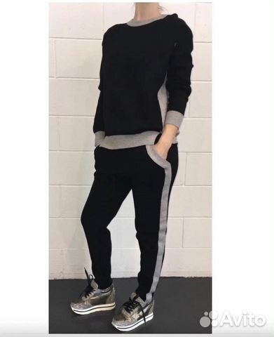 Продам новый Итальянский костюс