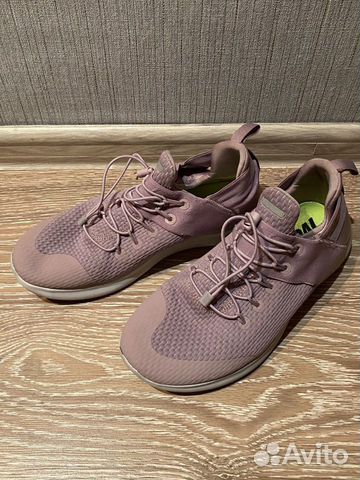 Спортивеые кроссовки Nike